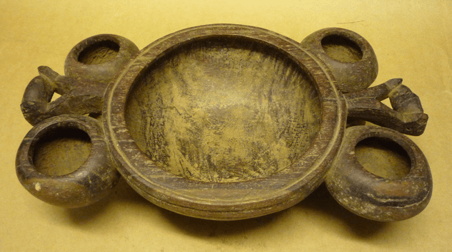 Round Bowl With Handles by Jackson Hlungwani